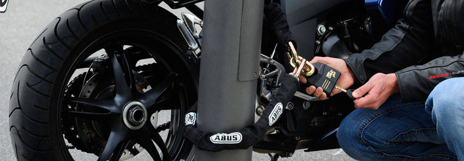Complete protection for bikes and scooters